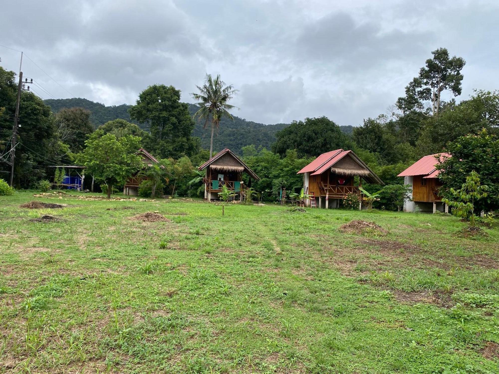 Seree Bungalows & Chill Bar Koh Chang Exterior photo